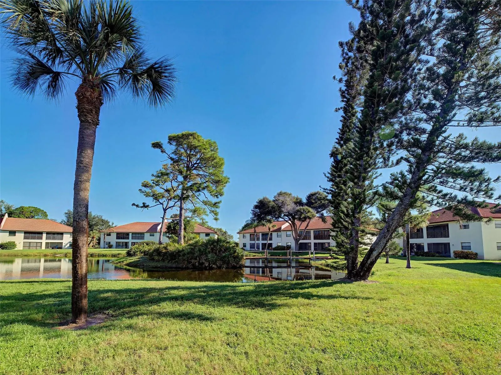 405 PINE HOLLOW CIR #405 #405