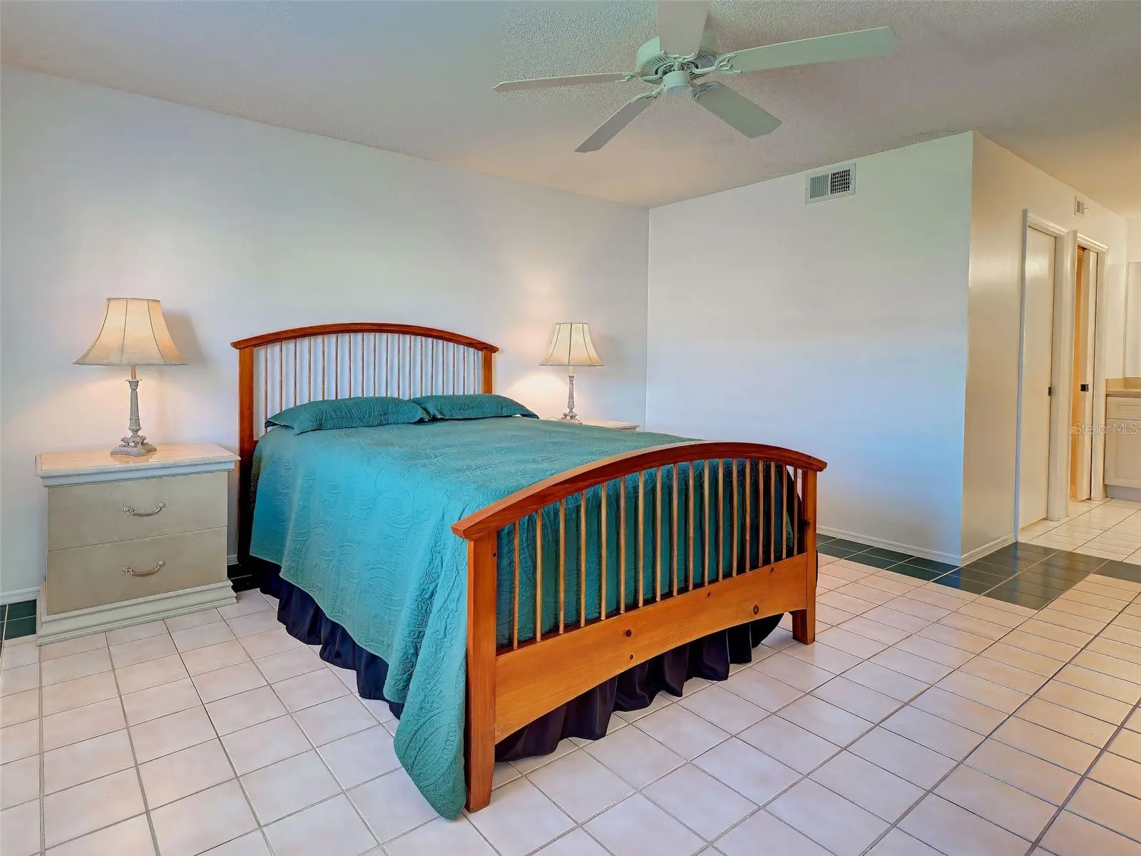 405 PINE HOLLOW CIR #405 #405