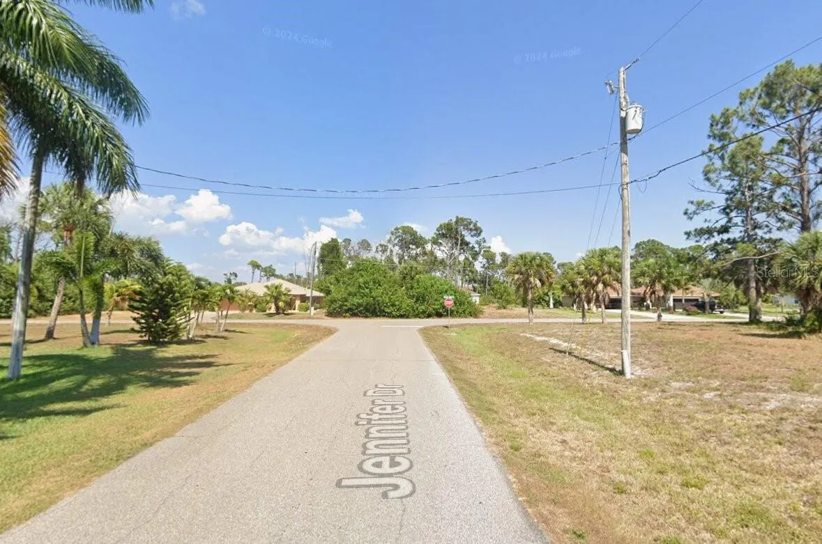 227 JENNIFER DR