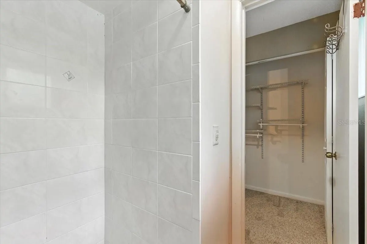 13 WASHINGTON PL