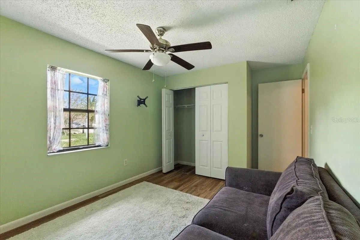 13 WASHINGTON PL