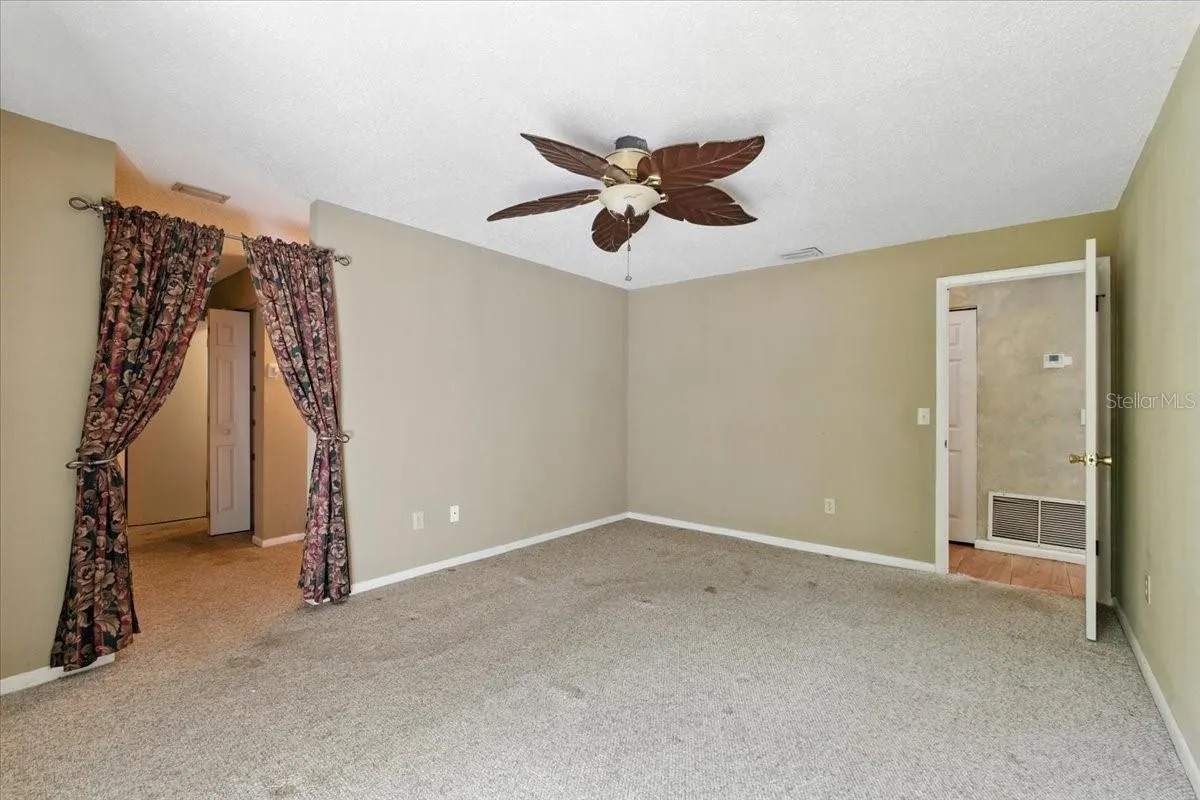 13 WASHINGTON PL