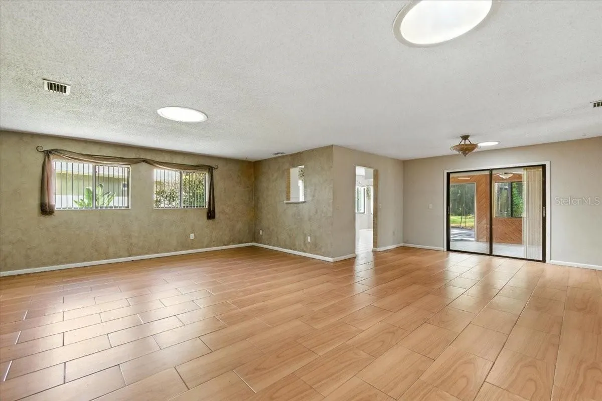 13 WASHINGTON PL