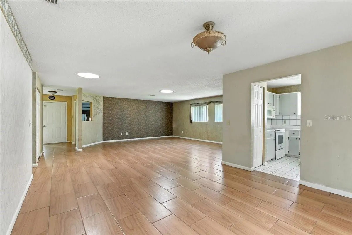 13 WASHINGTON PL