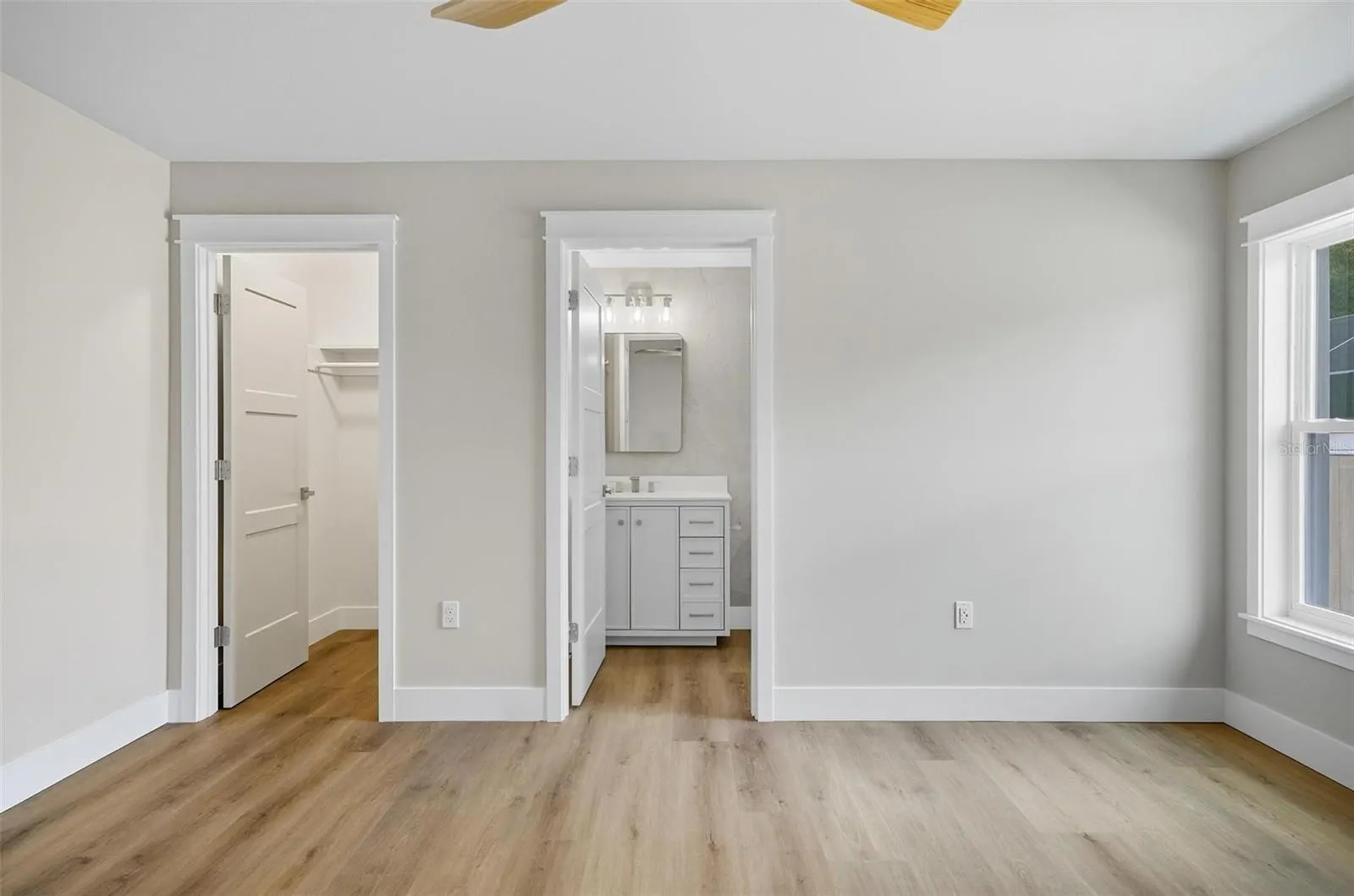 13 FANSHAWE LN