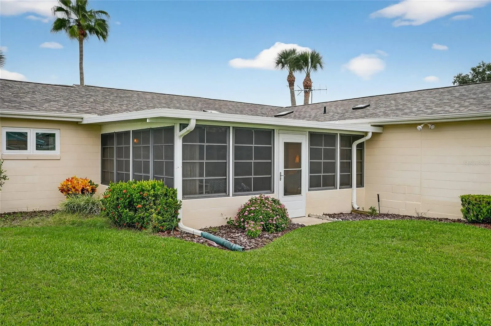 1125 SUNLAND RD