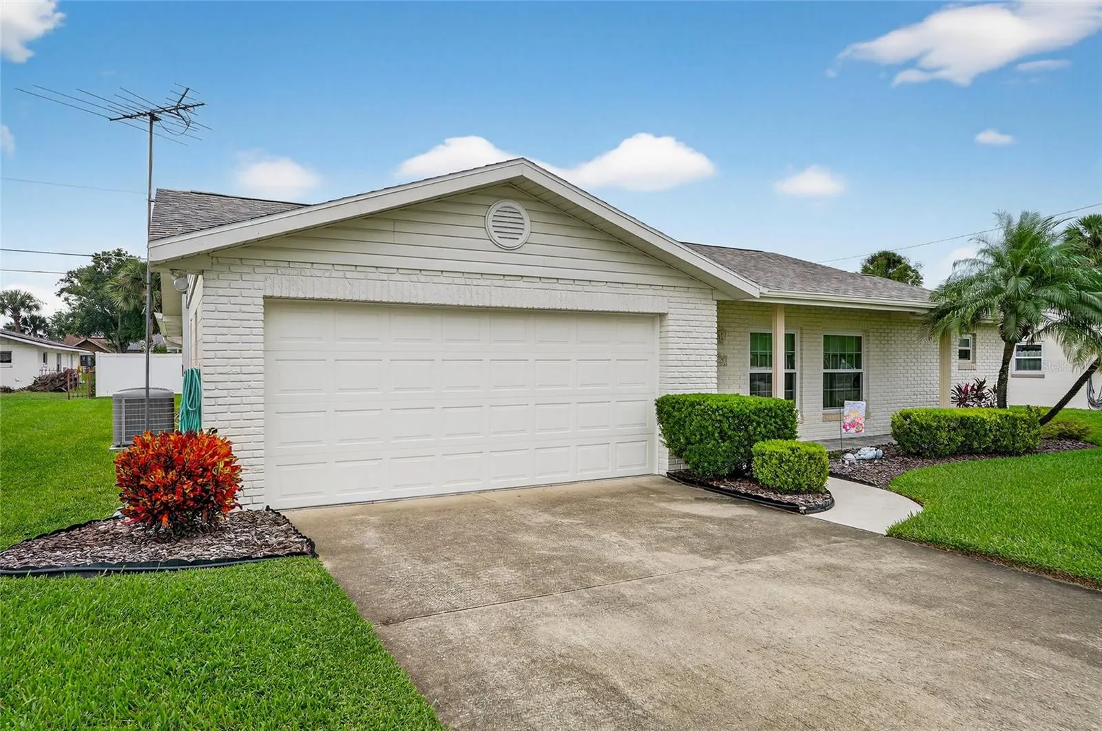 1125 SUNLAND RD
