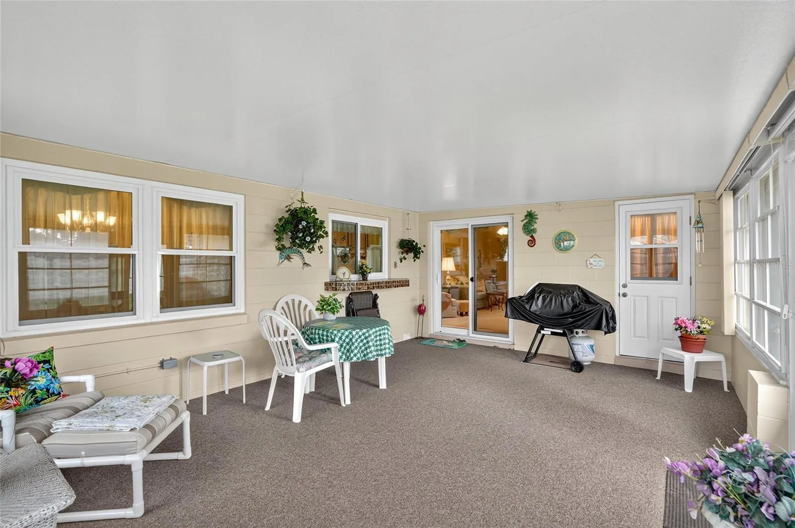 1125 SUNLAND RD