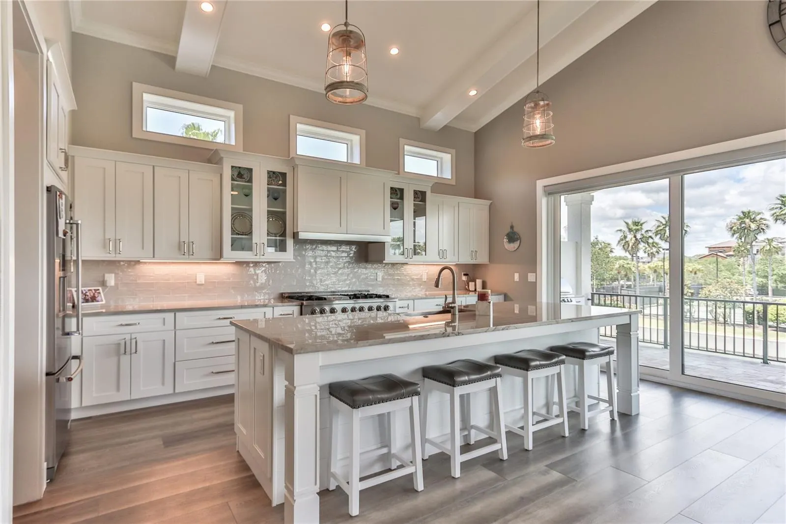 224 HARBOR VILLAGE PT N