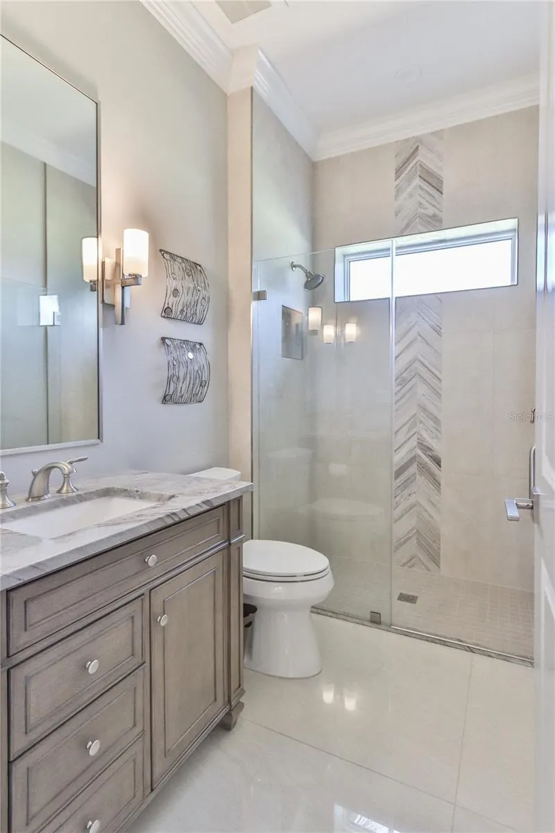 224 HARBOR VILLAGE PT N