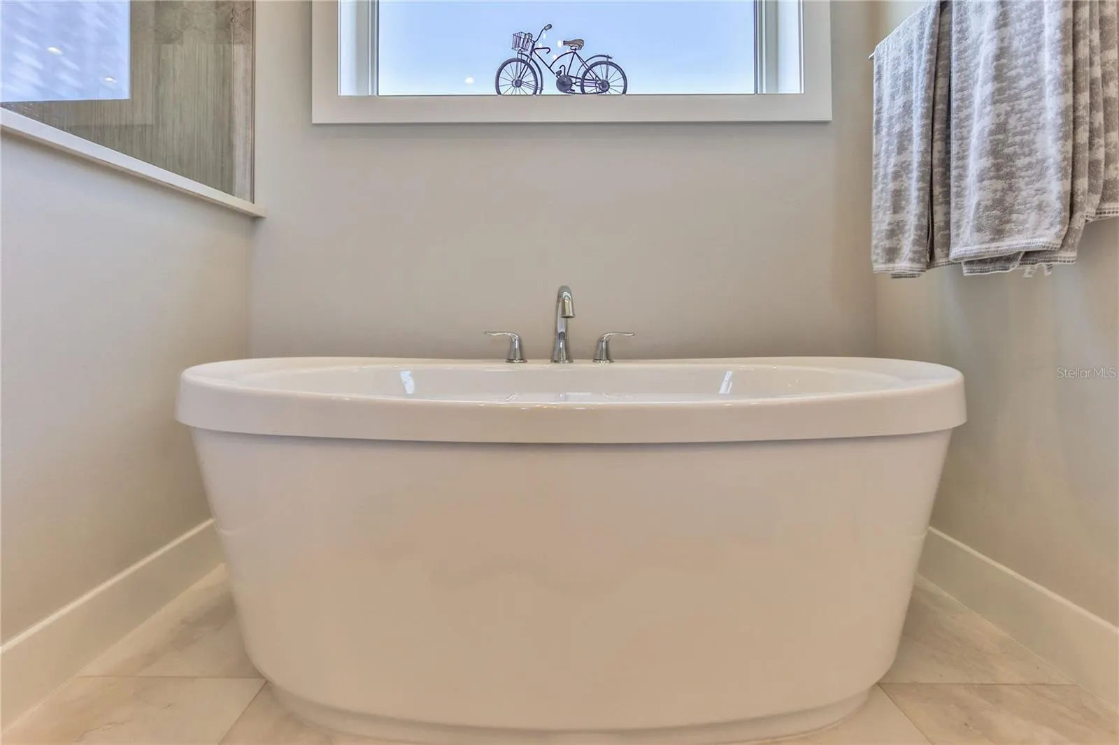 224 HARBOR VILLAGE PT N