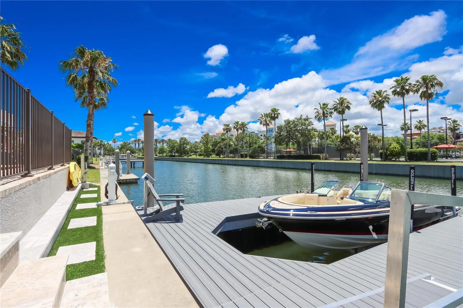 224 HARBOR VILLAGE PT N
