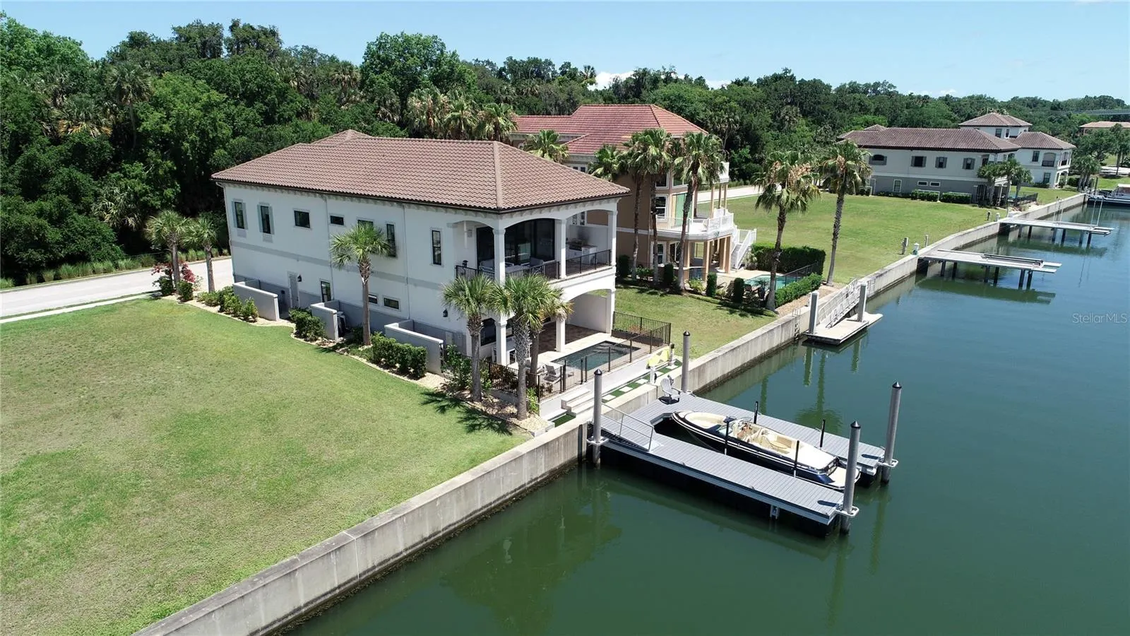 224 HARBOR VILLAGE PT N