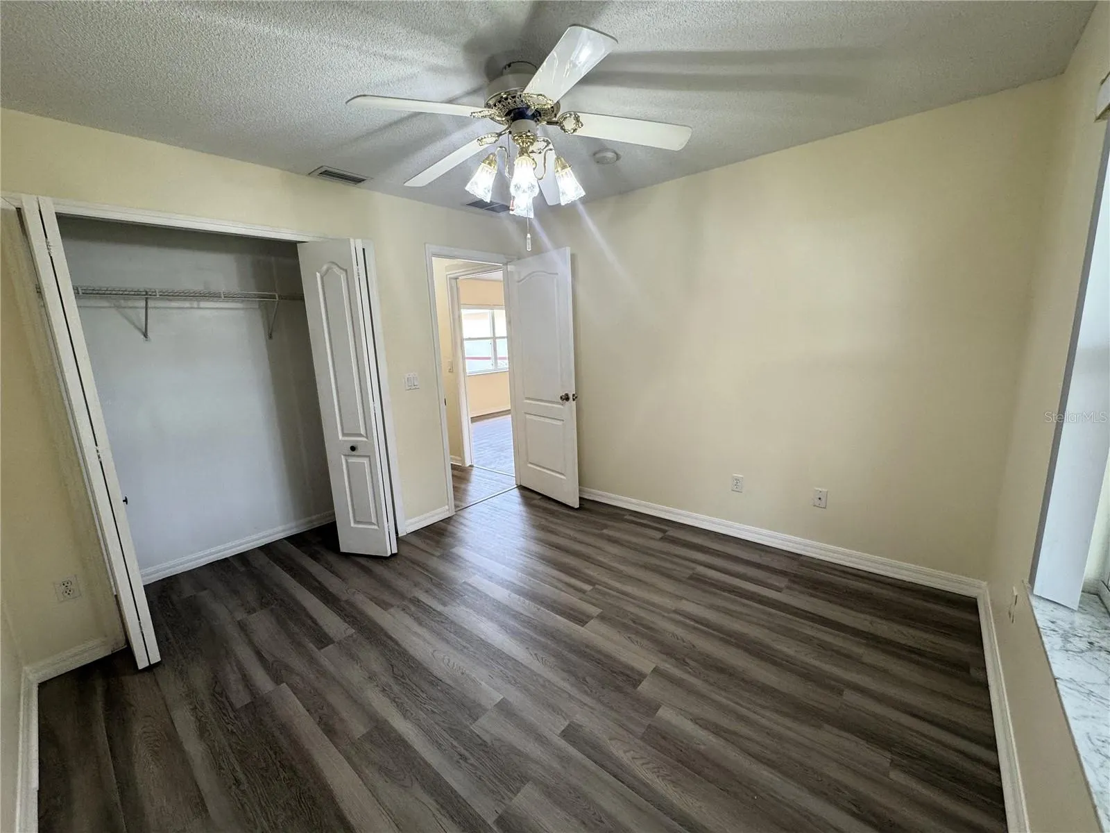 54 WESTMOUNT LN