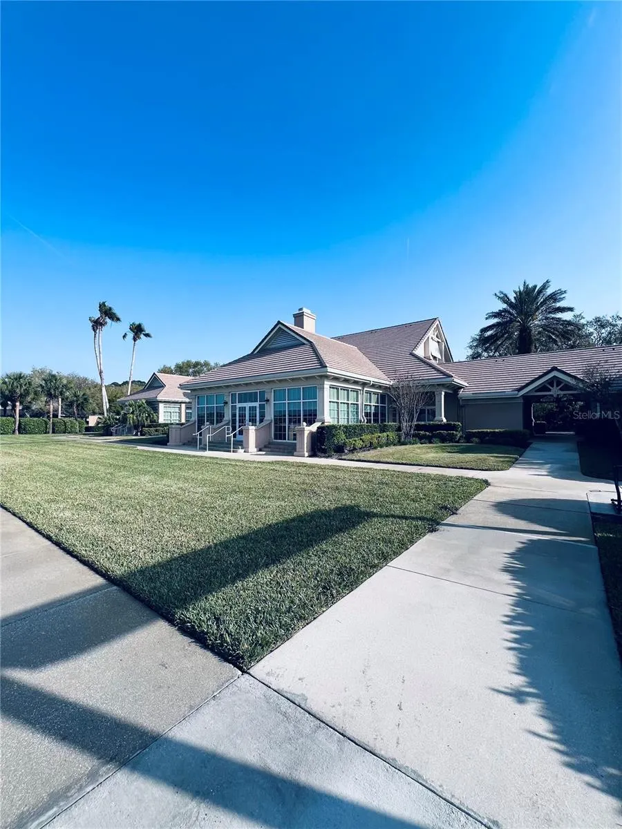 91 EMERALD LAKE DR