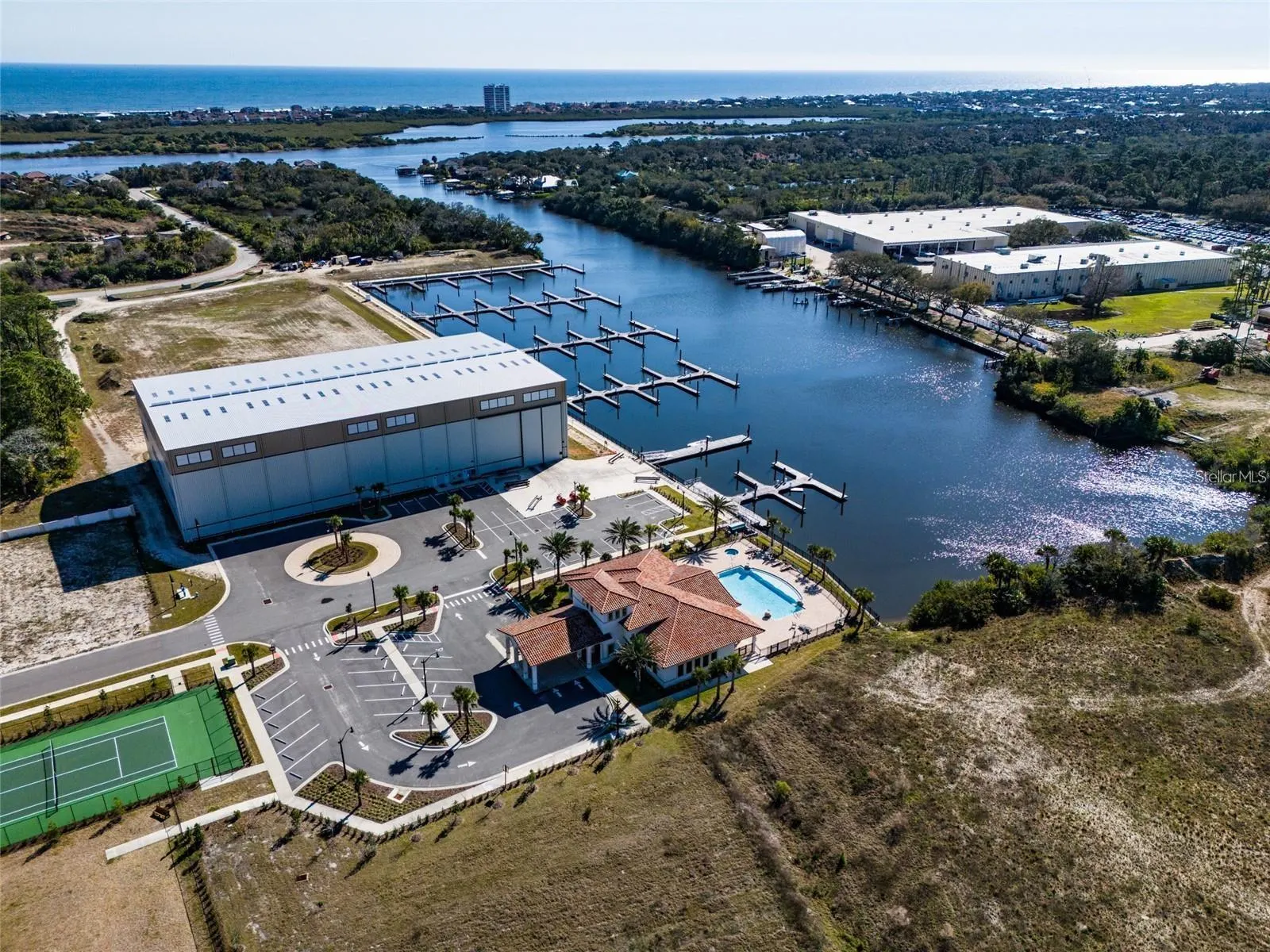 14 DEL PALMA DR