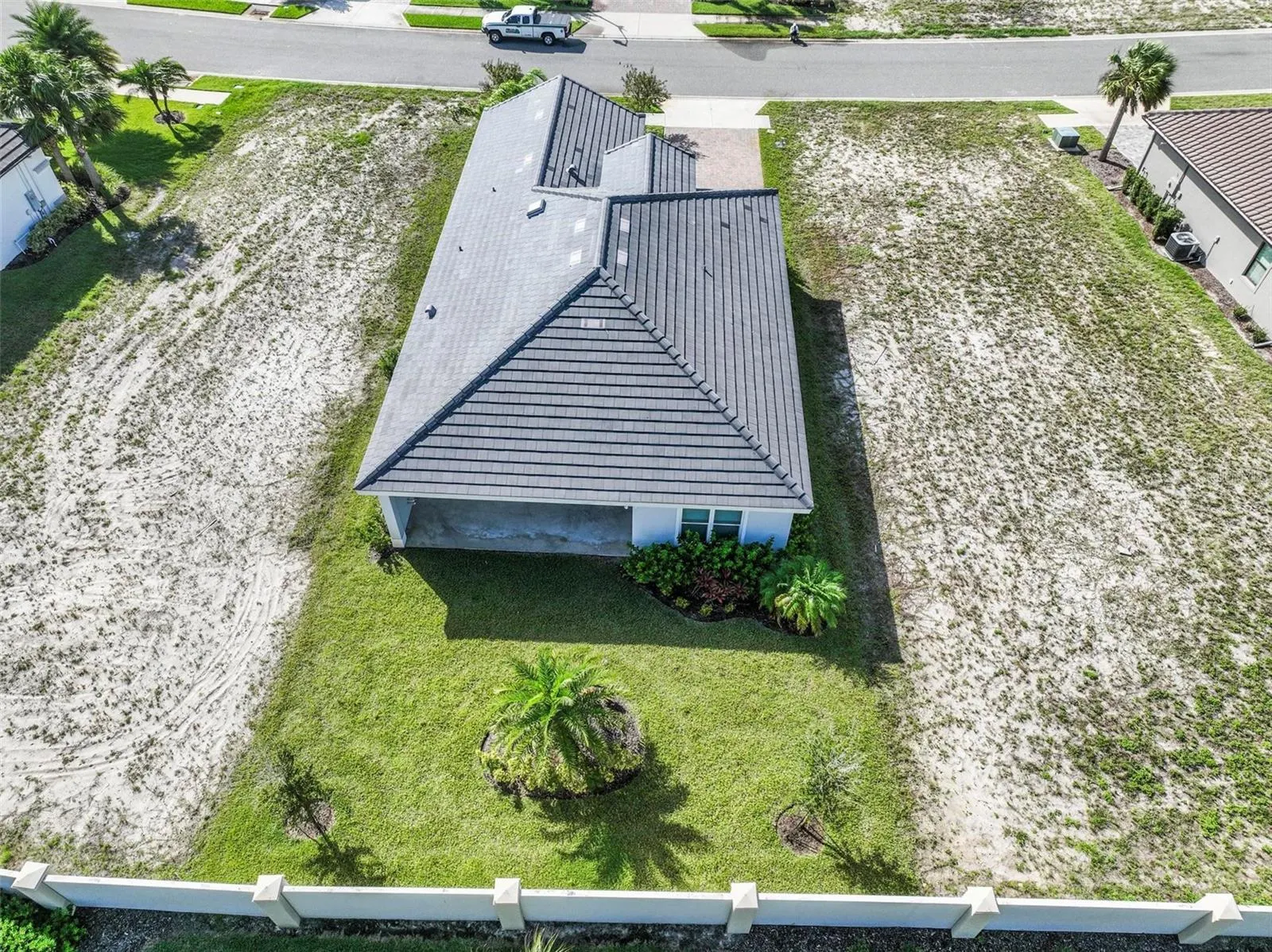 14 DEL PALMA DR
