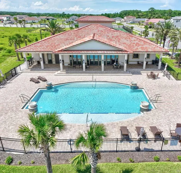 14 DEL PALMA DR