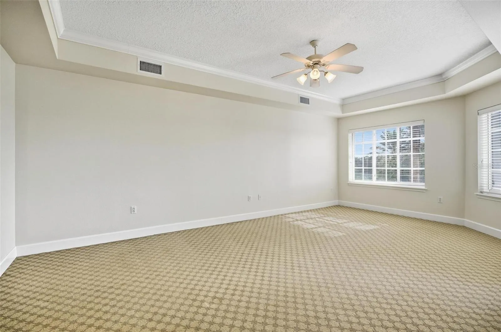 102 YACHT HARBOR DR #376, #376