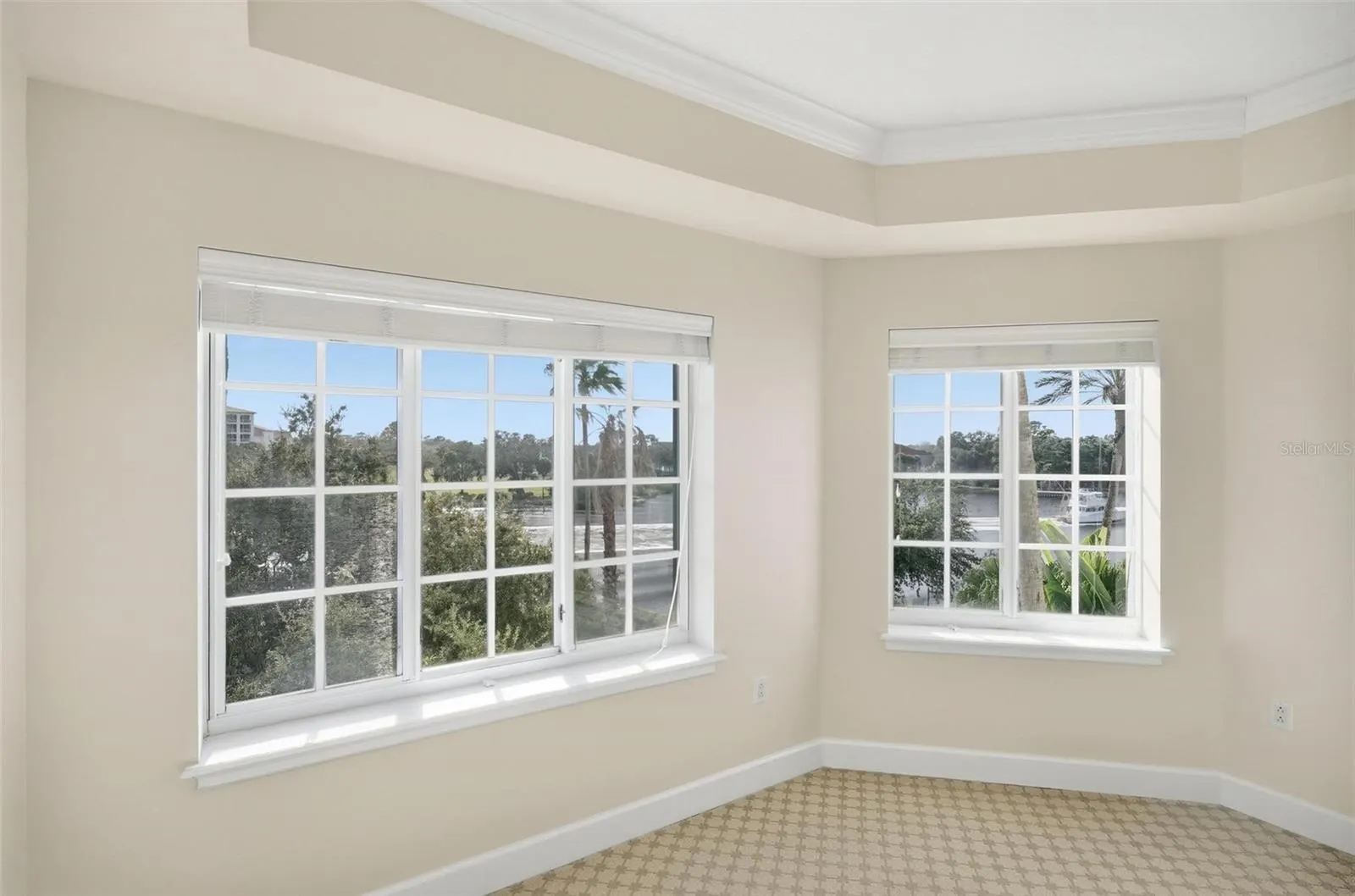 102 YACHT HARBOR DR #376, #376