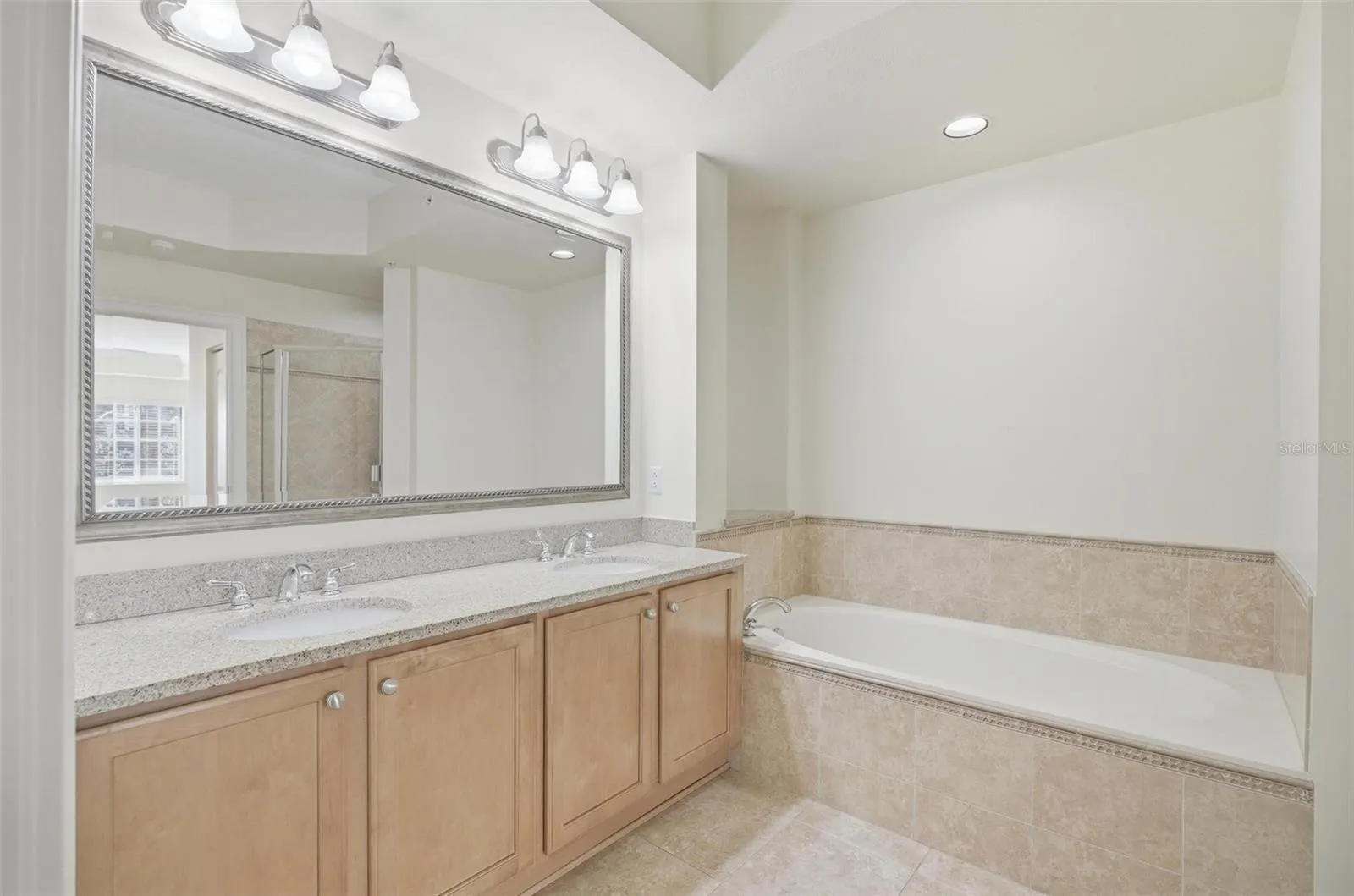 102 YACHT HARBOR DR #376, #376