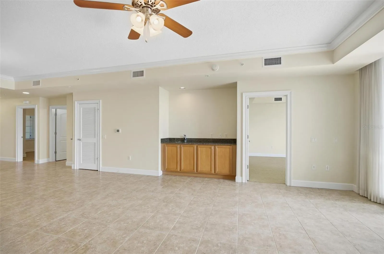 102 YACHT HARBOR DR #376, #376