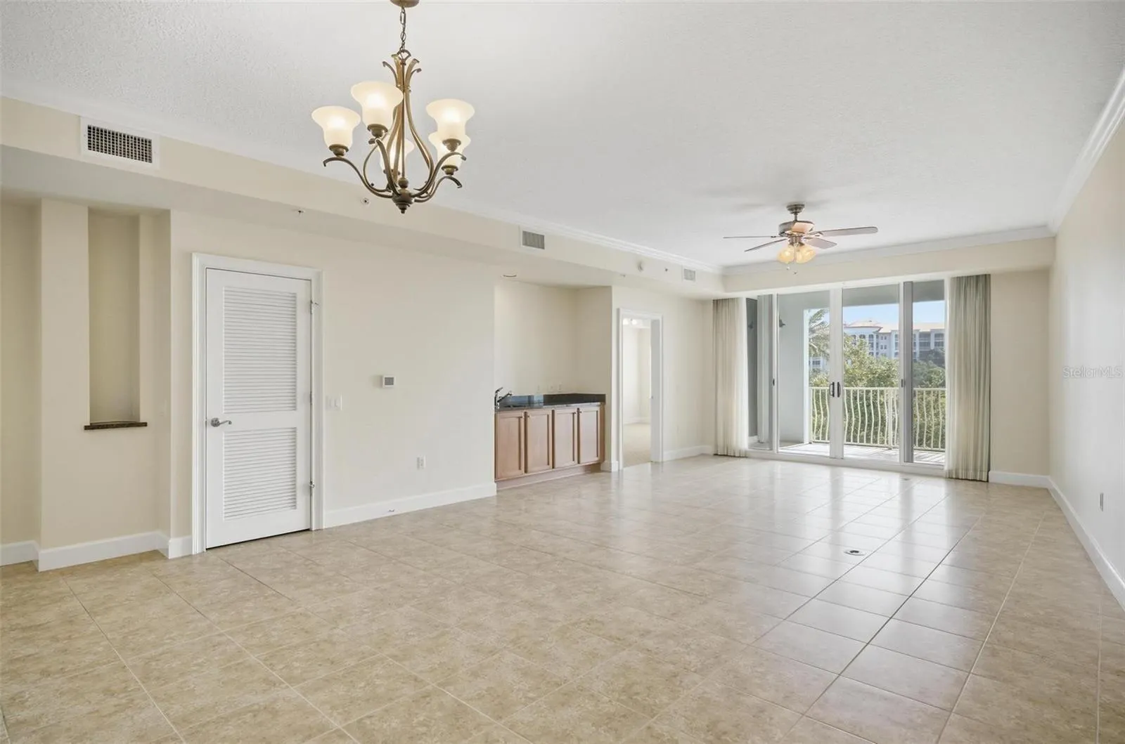 102 YACHT HARBOR DR #376, #376