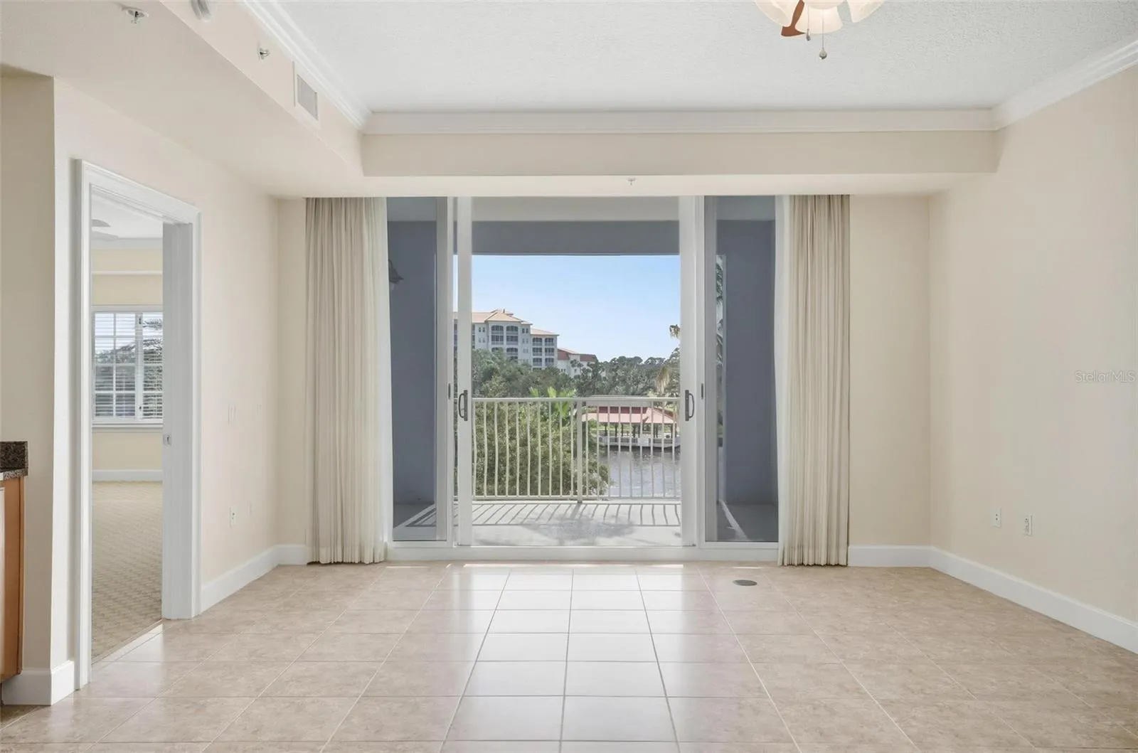102 YACHT HARBOR DR #376, #376