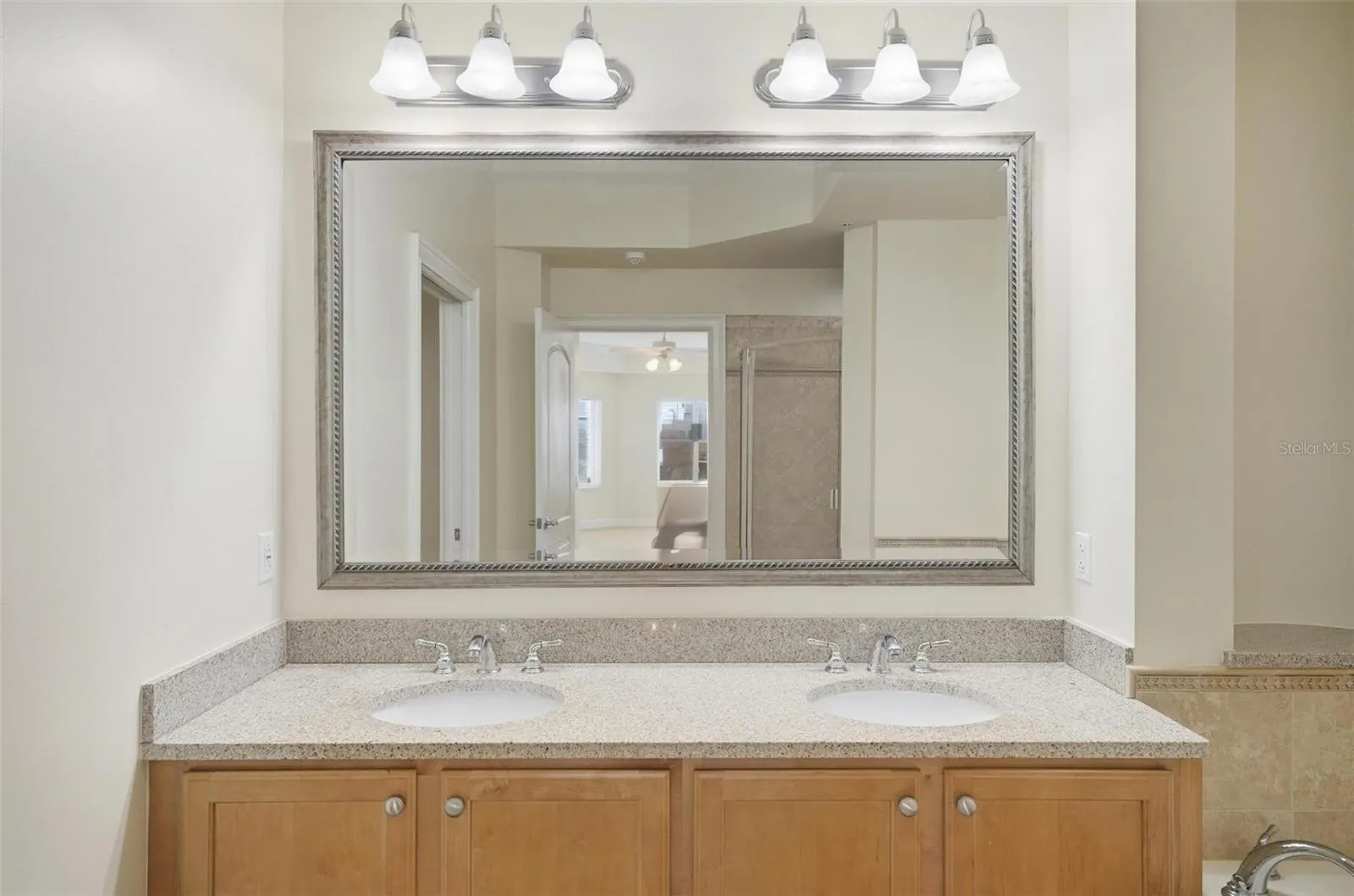 102 YACHT HARBOR DR #376, #376