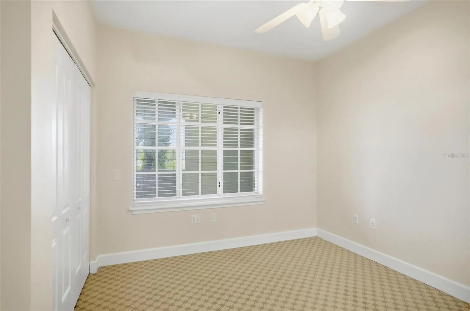 102 YACHT HARBOR DR #376, #376