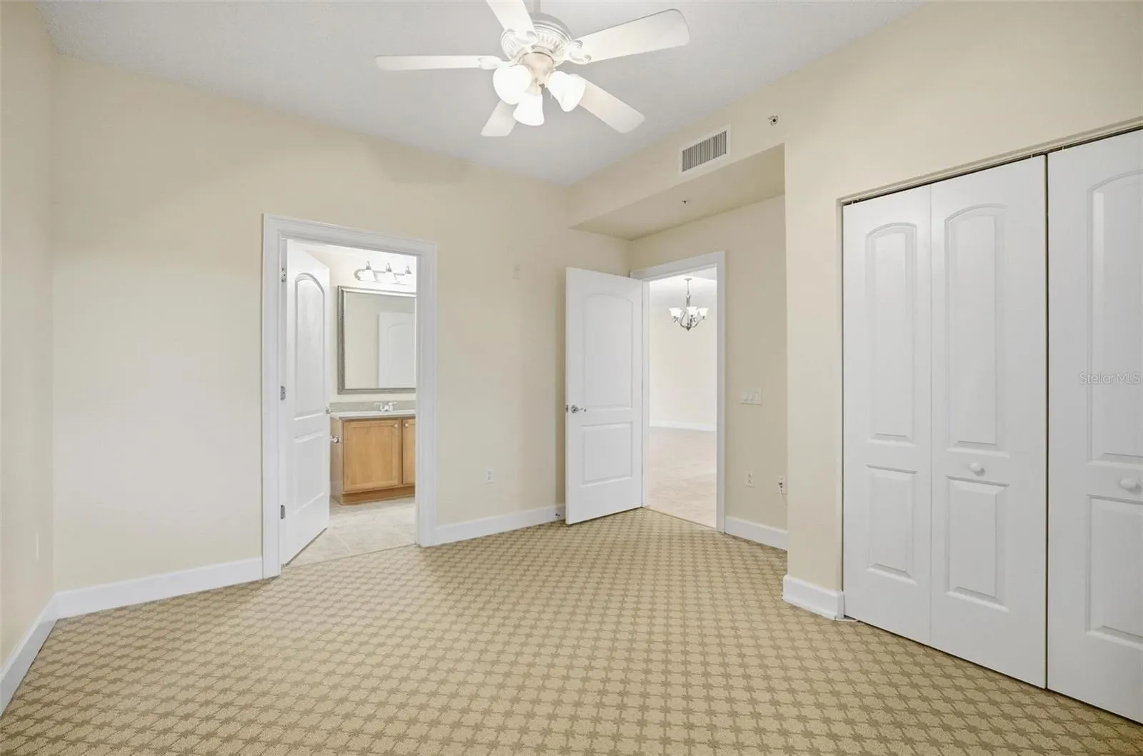 102 YACHT HARBOR DR #376, #376