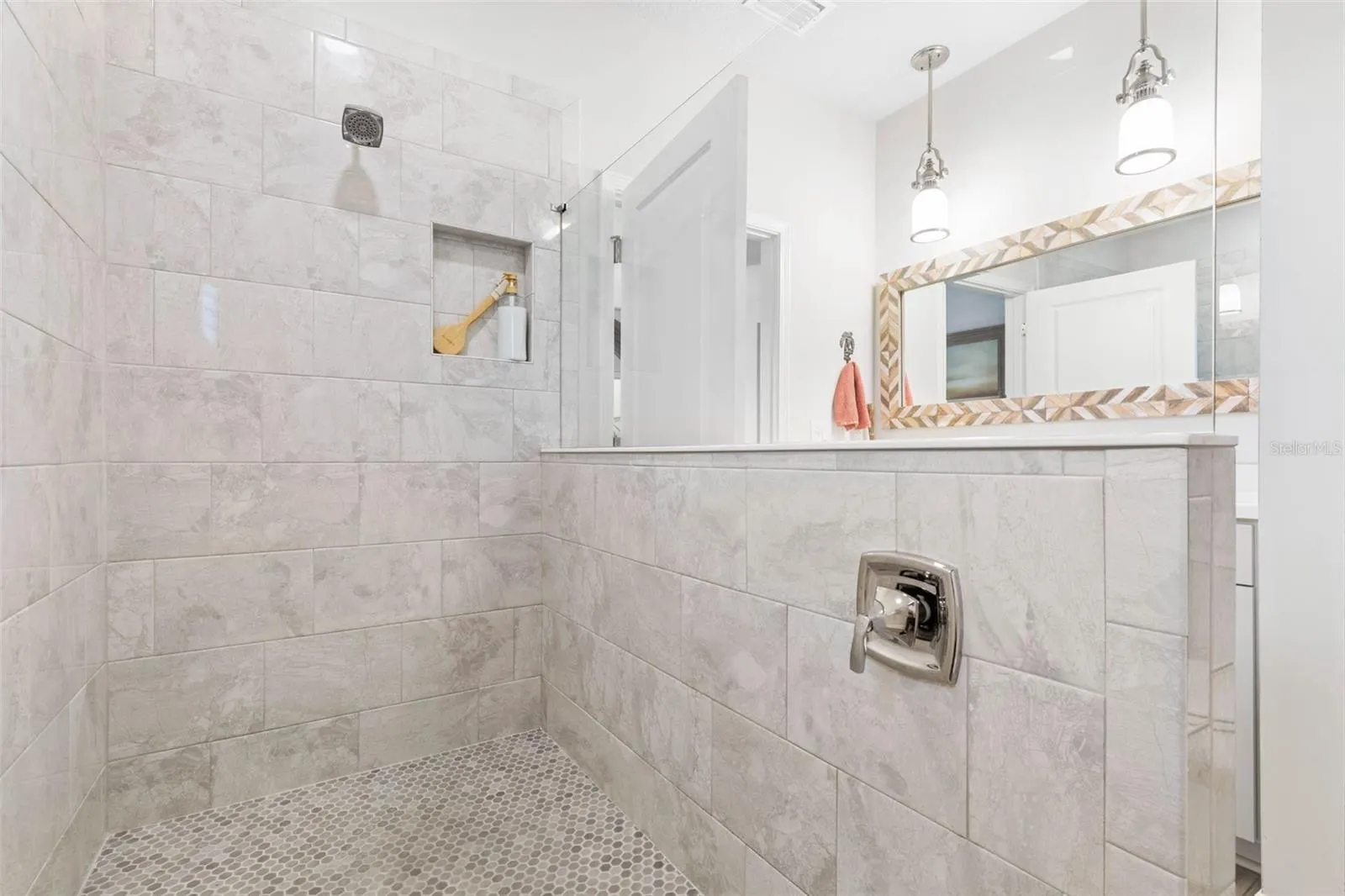 15 HIDDEN TREASURE DR