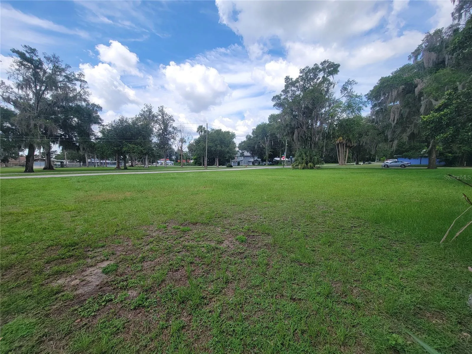 S LAKEVIEW DR