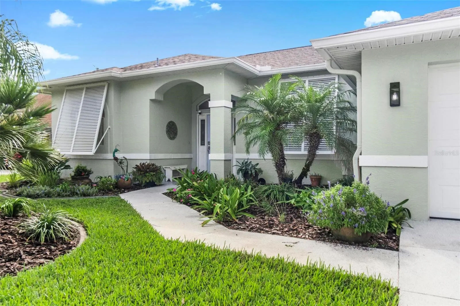 18 CONLEY CT