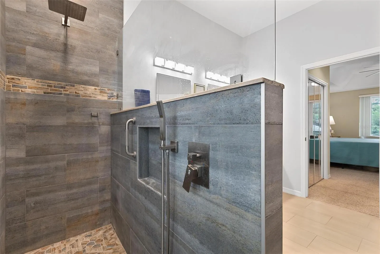 18 CONLEY CT