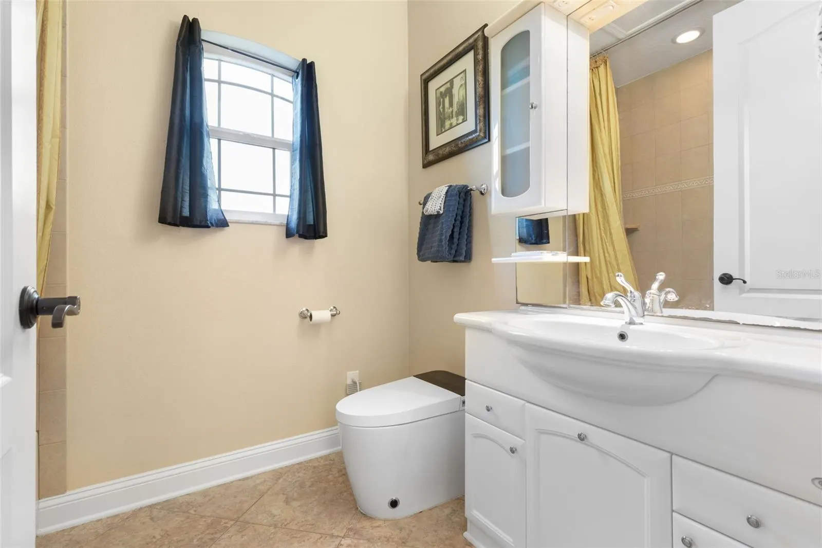 25 EMERALD LAKE CT