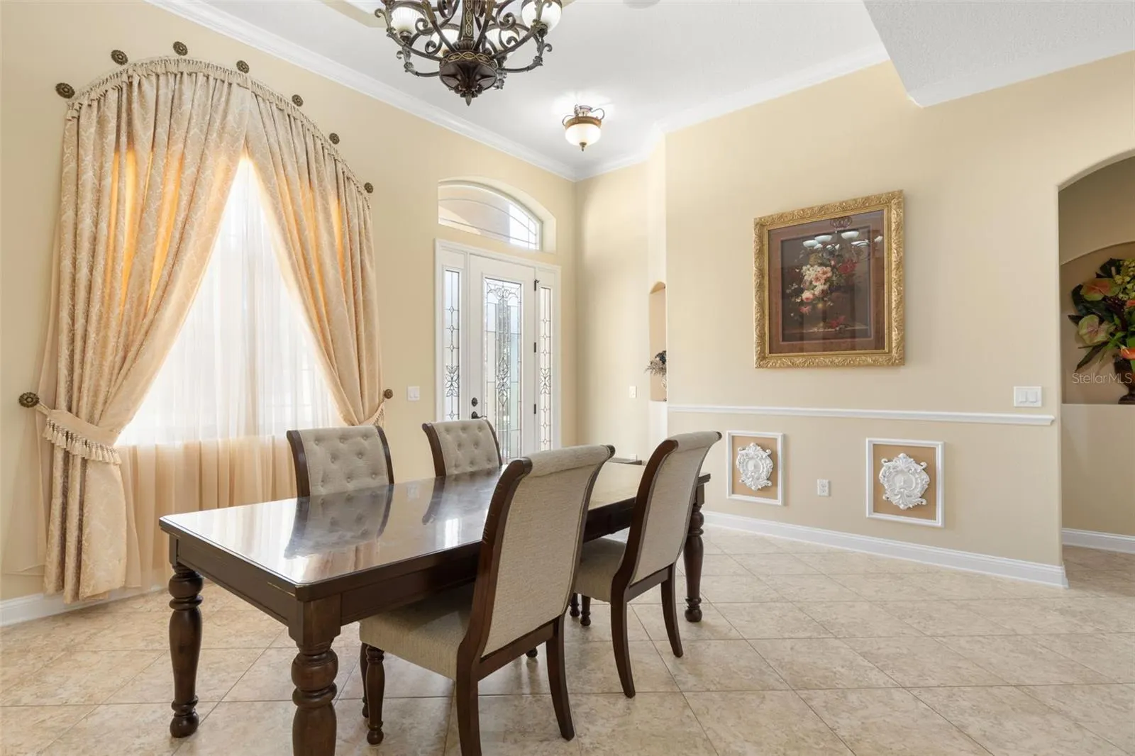 25 EMERALD LAKE CT