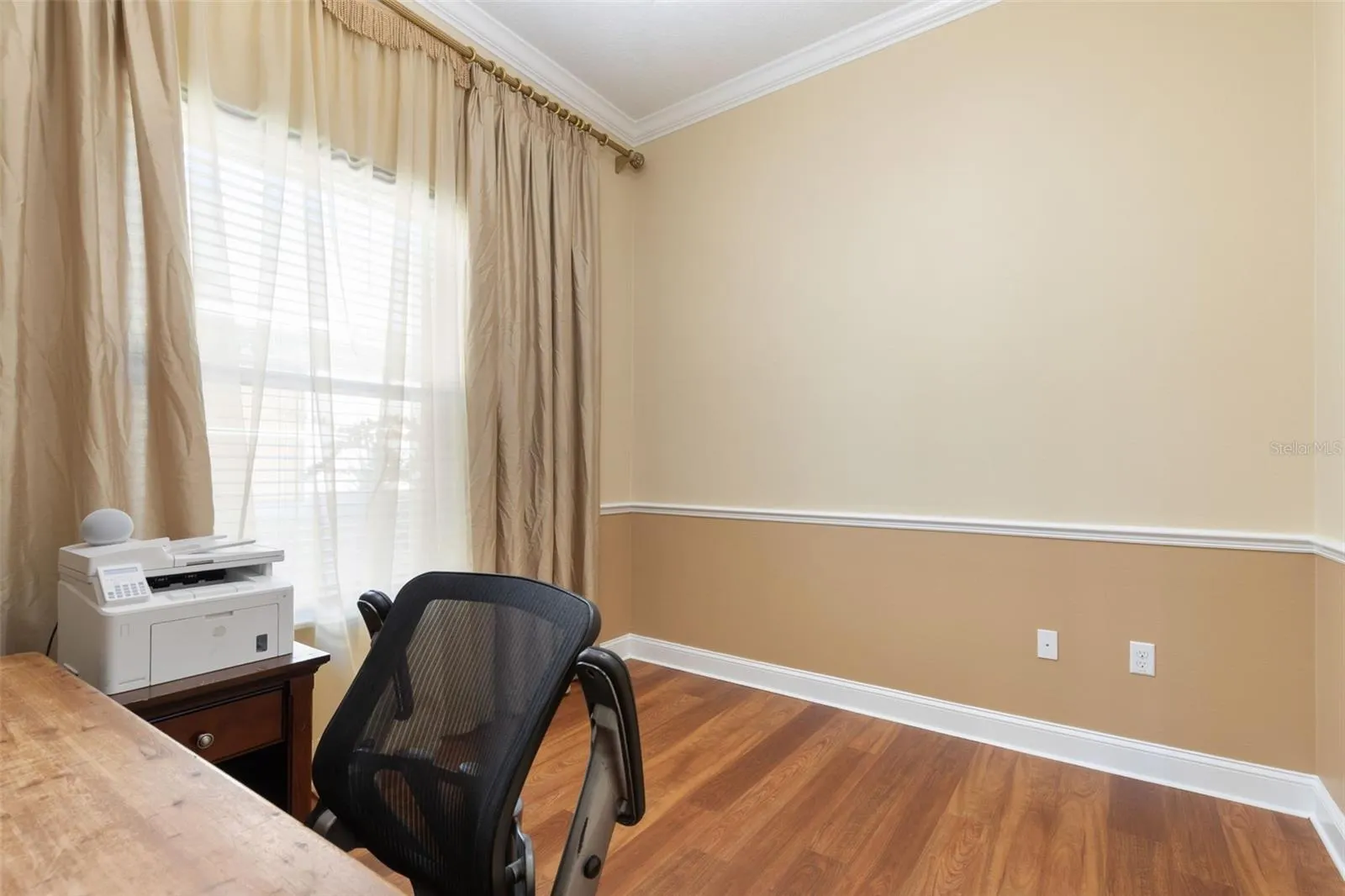 25 EMERALD LAKE CT