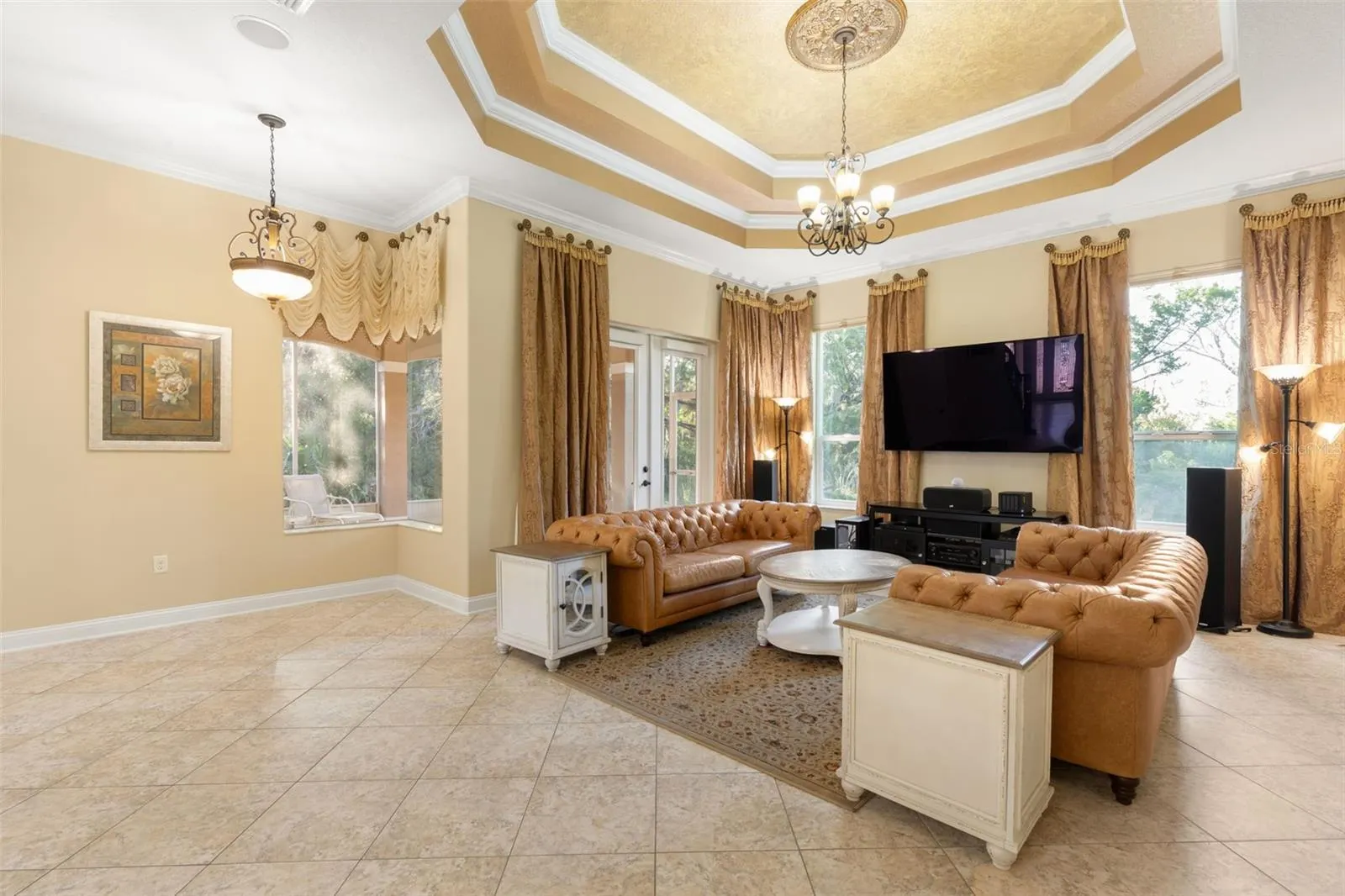 25 EMERALD LAKE CT