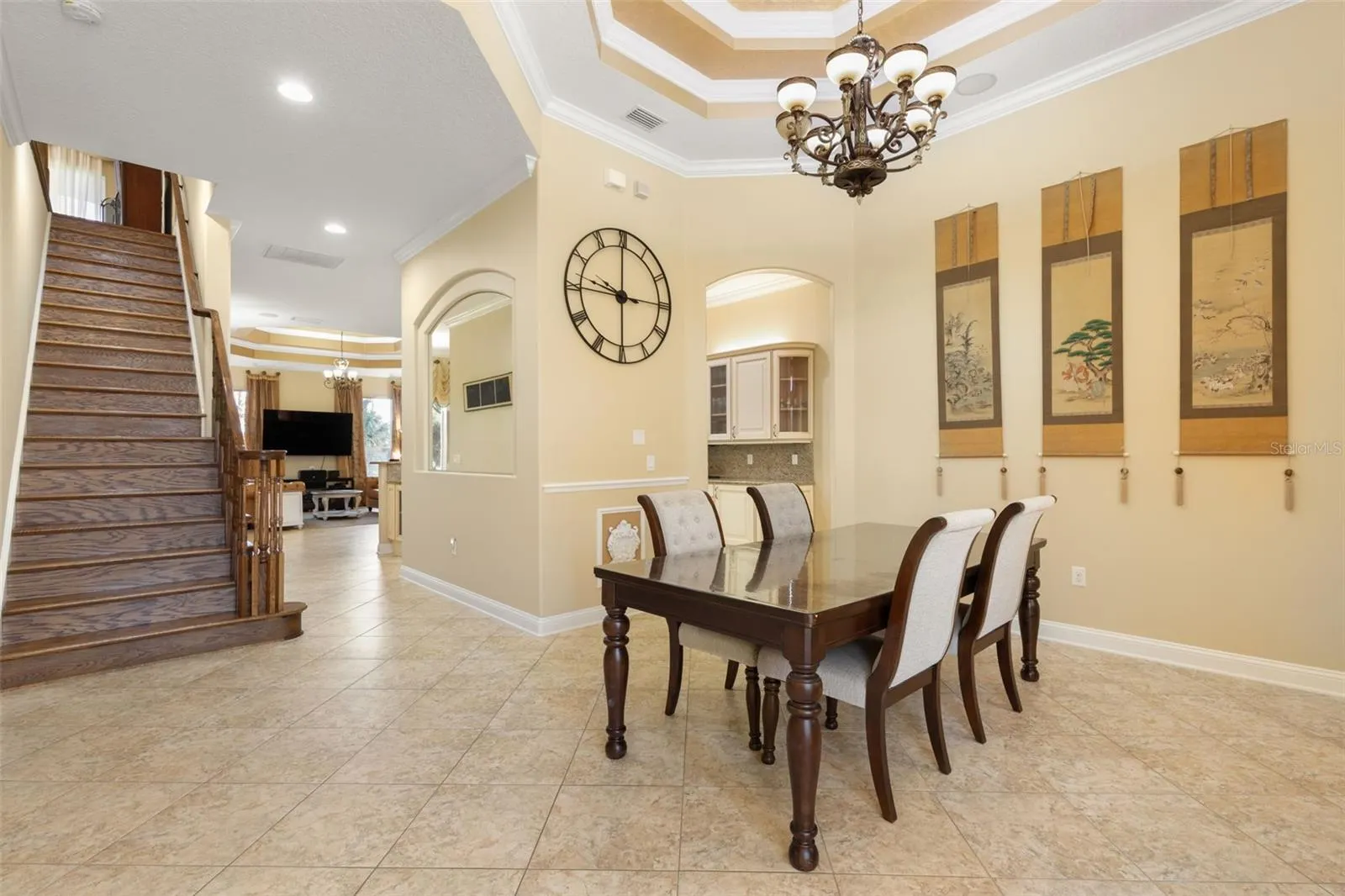 25 EMERALD LAKE CT