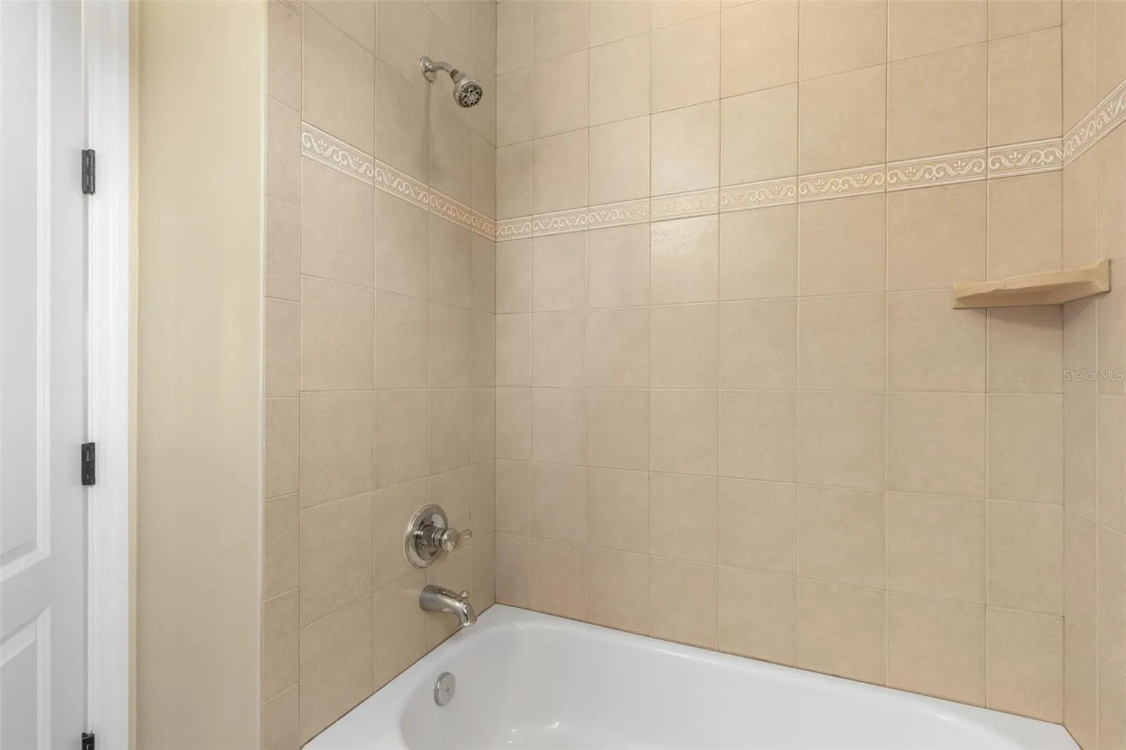 25 EMERALD LAKE CT