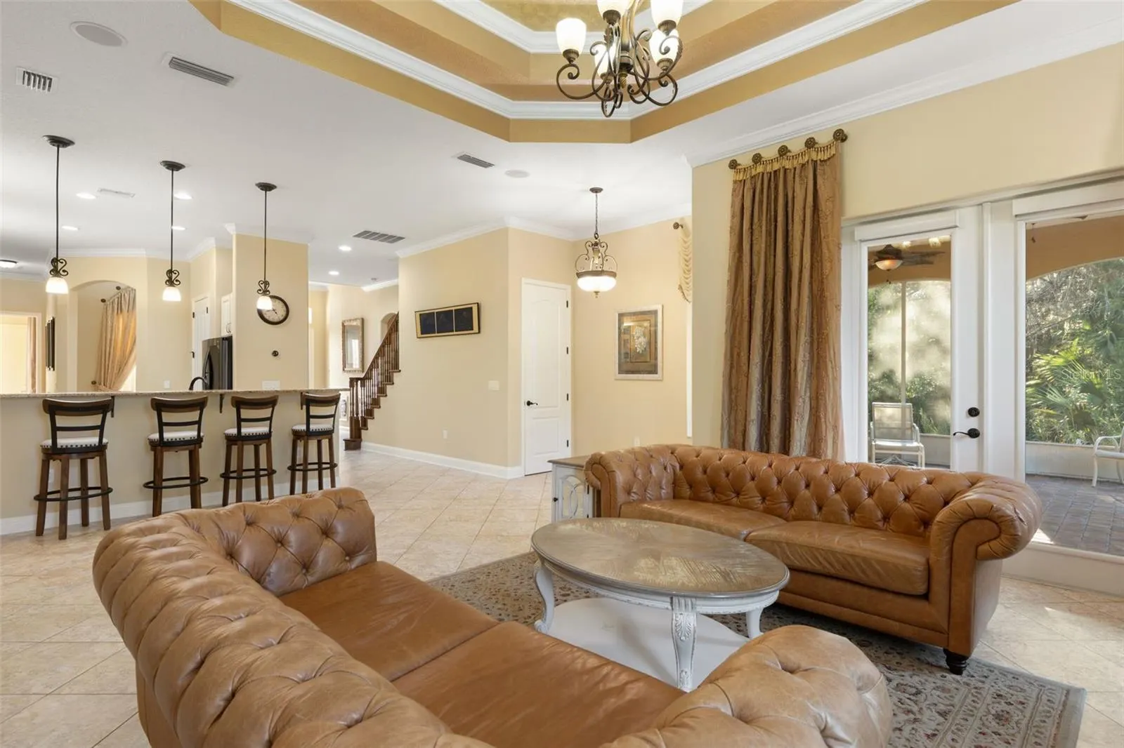 25 EMERALD LAKE CT