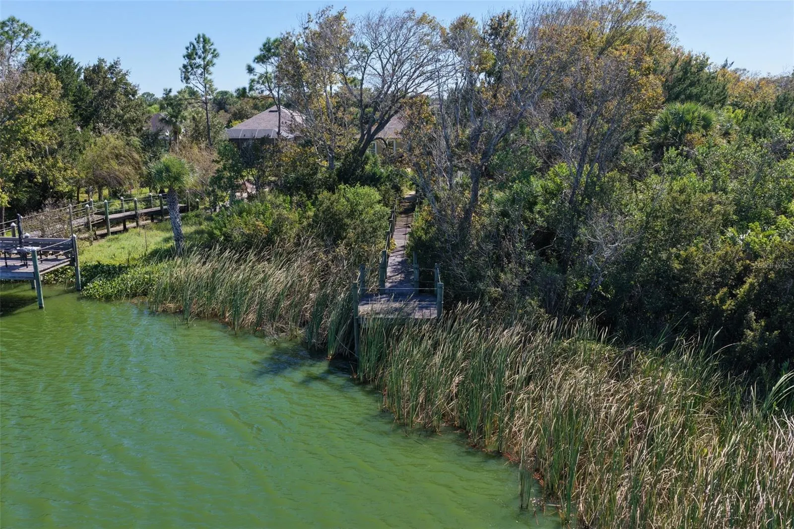 25 EMERALD LAKE CT