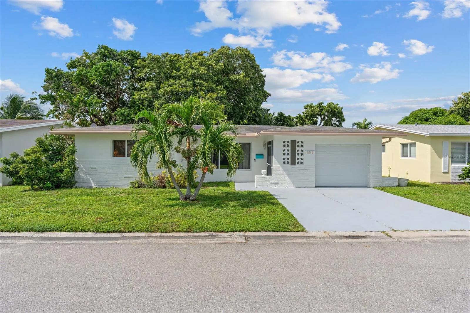 1045 NW 69TH AVE