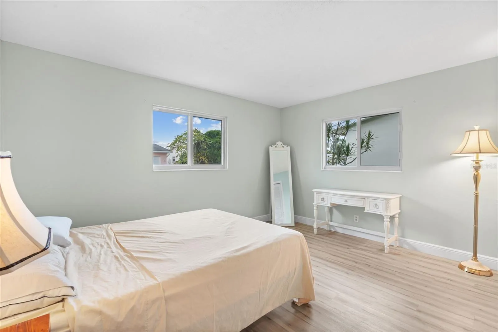 1045 NW 69TH AVE