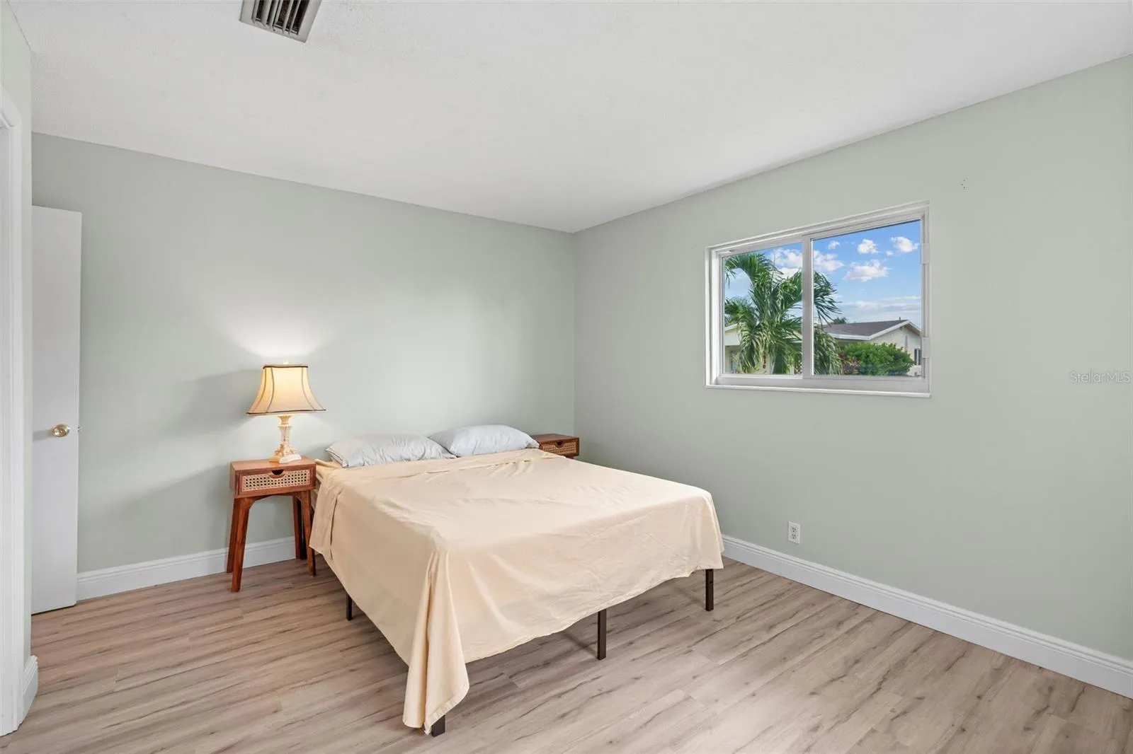 1045 NW 69TH AVE