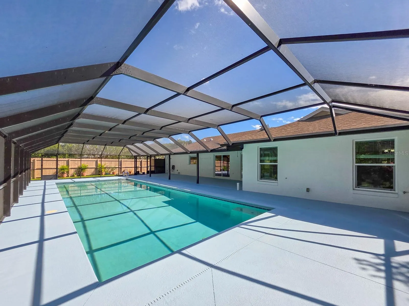 24 COURTNEY PL