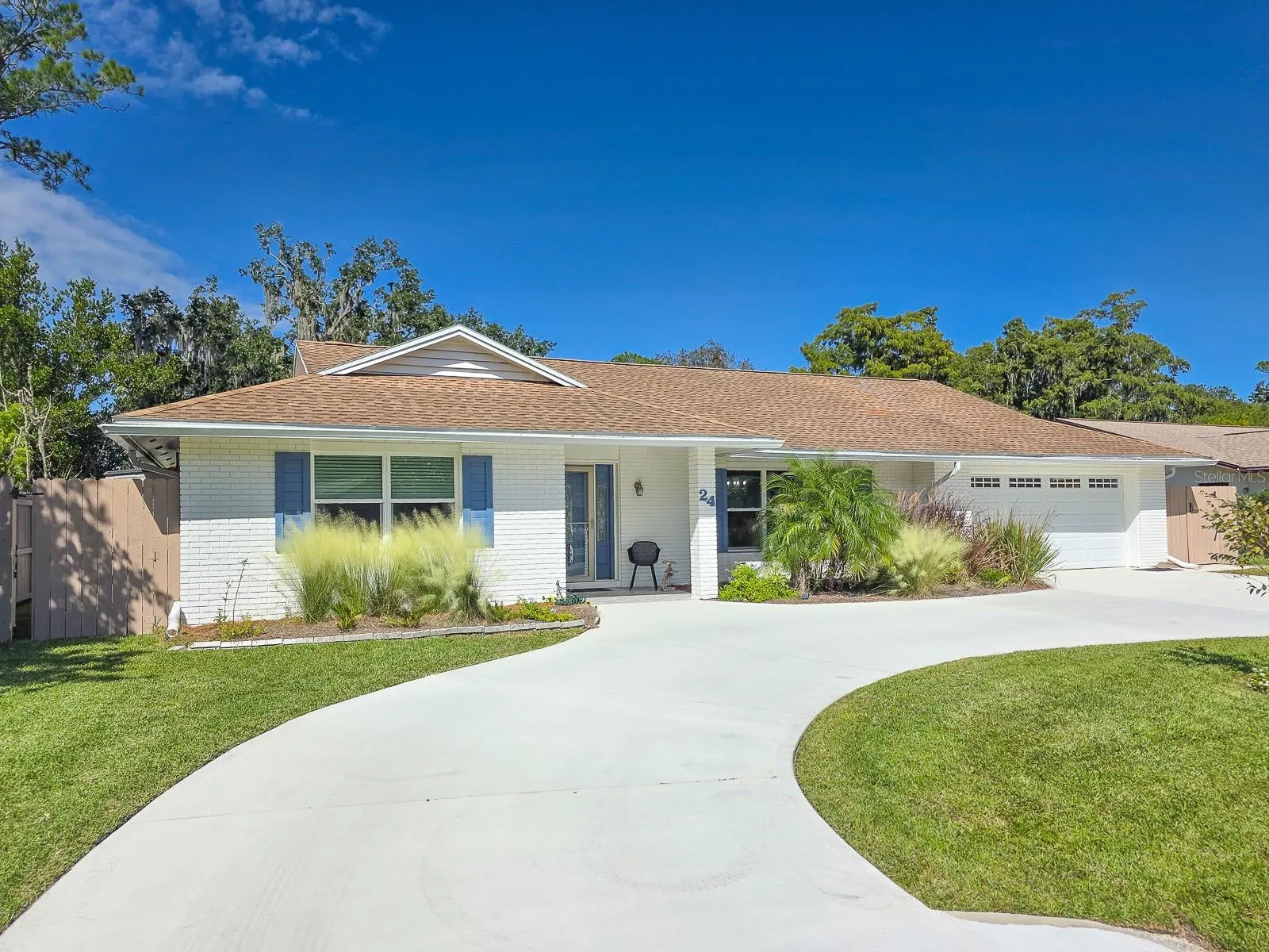 24 COURTNEY PL