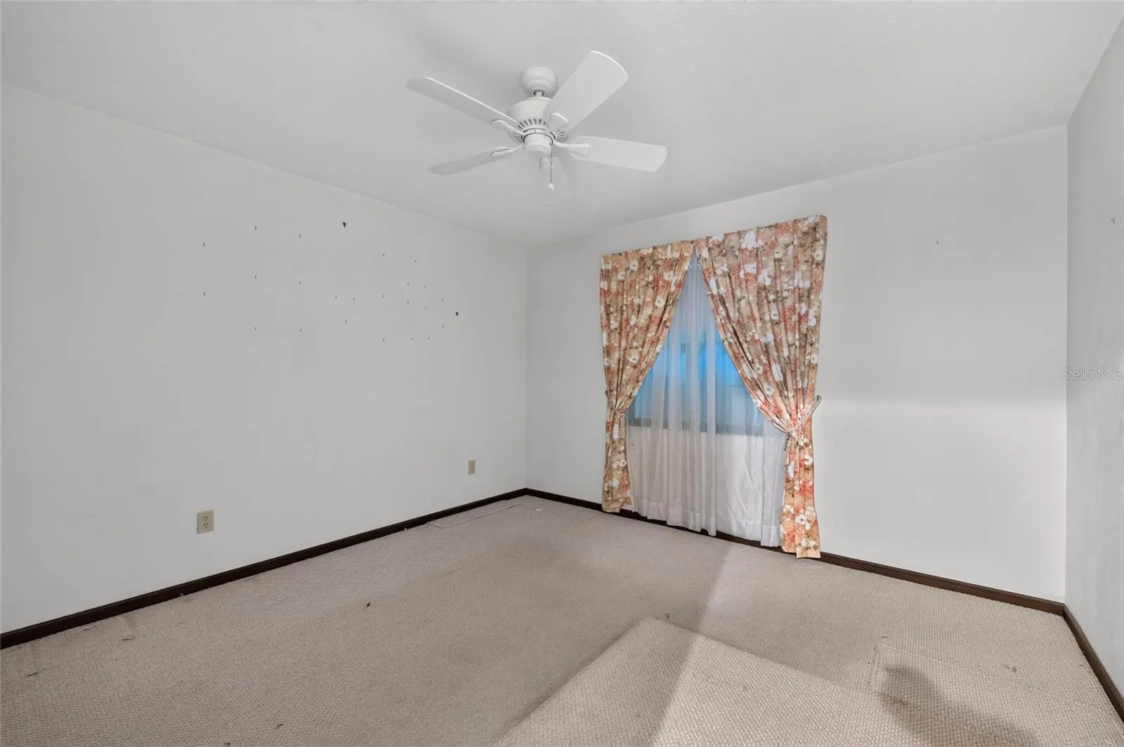 1056 KIMBERLY CT
