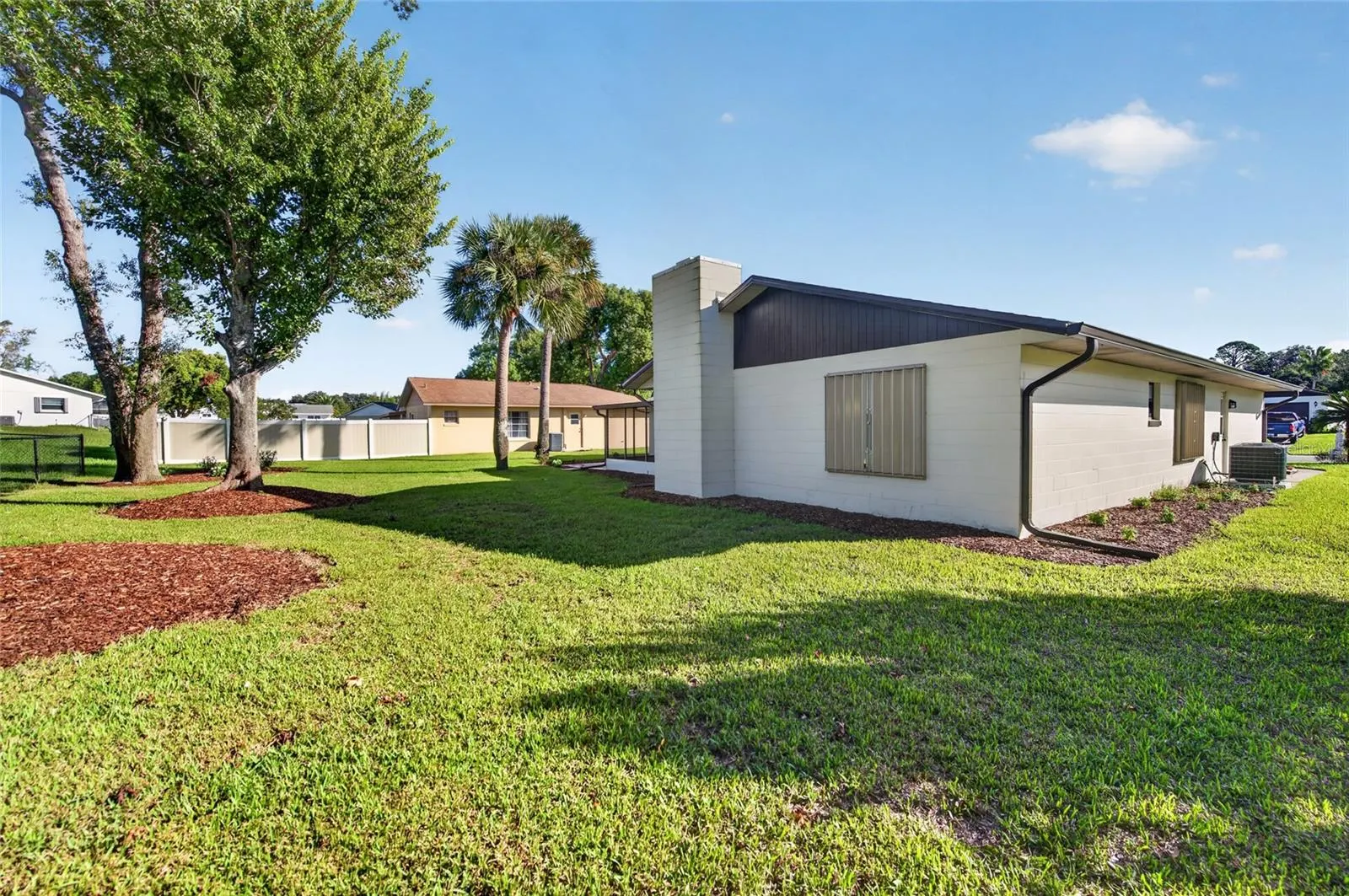 1056 KIMBERLY CT